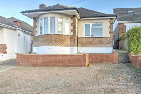 2 bedroom detached bungalow for sale