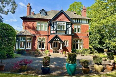 Royde Lodge, Lawrence Road, Skircoat... 6 bed detached house for sale