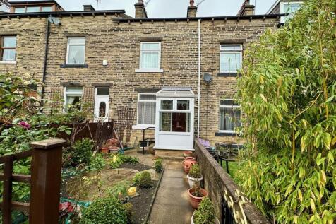 Third Avenue, Savile Park, Halifax 3 bed terraced house for sale