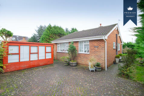 2 bedroom detached bungalow for sale