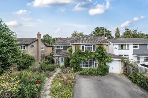 Shaftesbury Road, Woking, Surrey, GU22 5 bed detached house for sale