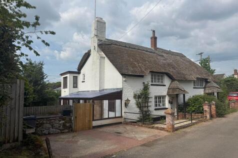 The Avenue, Exton 3 bed cottage for sale