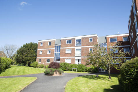 Crescent Way, Burgess Hill RH15 2 bed flat for sale