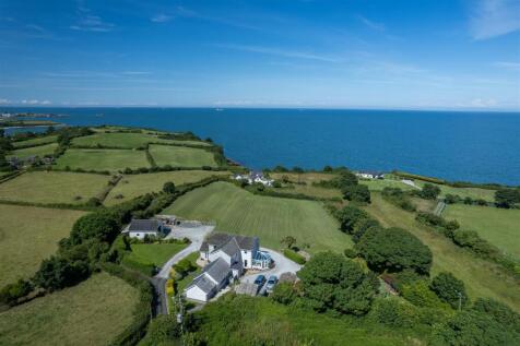 Tynygongl 5 bed detached house for sale