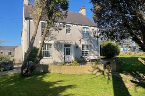 Tyn Lon, Holyhead 6 bed detached house for sale