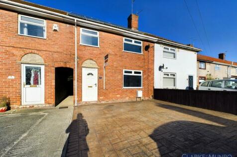 3 bedroom terraced house for sale