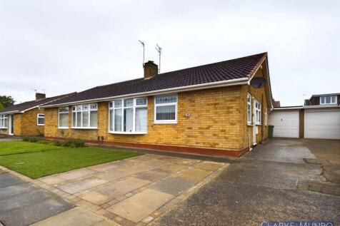2 bedroom semi-detached bungalow for sale