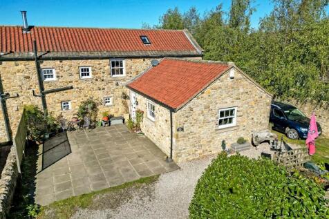 3 bedroom country house for sale