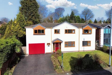 5 bedroom detached house for sale