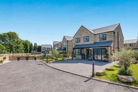 Woodland Grove, Holmfirth, HD9 5 bed detached house for sale