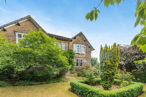 Woodside Road, Beaumont Park, HD4 4 bed detached house for sale