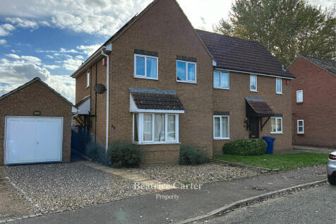 Falcon Way, Bury St. Edmunds IP28 2 bed semi