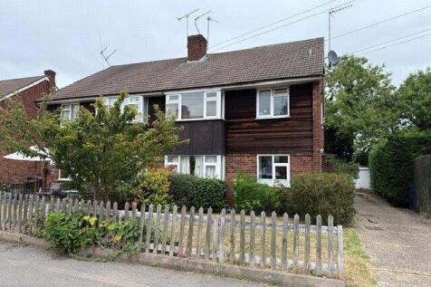 Potters Road, Hertfordshire EN5 2 bed maisonette for sale