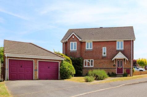 Hawkinge 4 bed detached house for sale