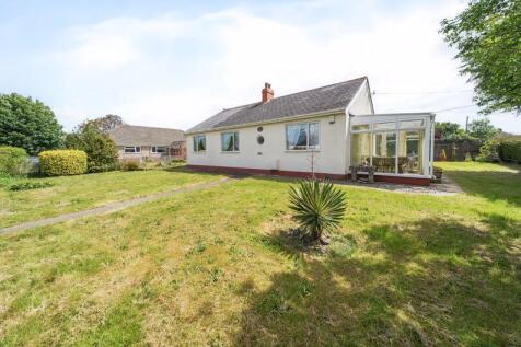Densole 3 bed detached bungalow for sale