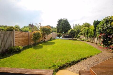 5 bedroom semi-detached house for sale