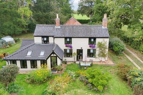 4 bedroom farm house for sale