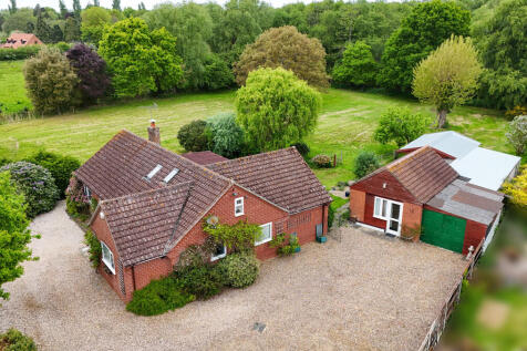 5 bedroom detached bungalow for sale