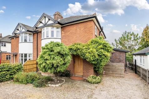 3 bedroom semi-detached house for sale