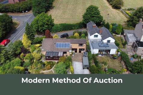 Back Lane, Chesterfield S45 3 bed detached house for sale