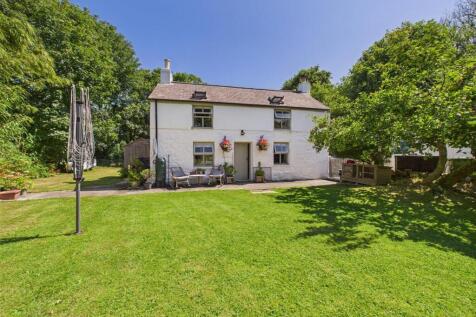 2 bedroom cottage for sale