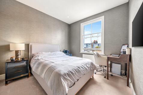 Stadium Street, Chelsea 3 bed apartment for sale