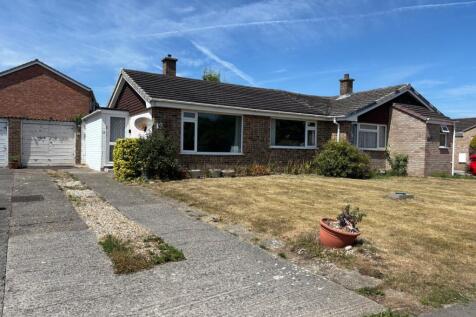2 bedroom semi-detached bungalow for sale