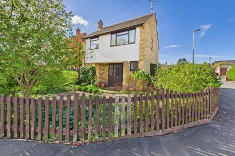 Fairway, Market Harborough 3 bed detached house for sale