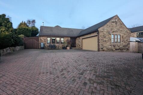 New Road, Staincross 4 bed detached bungalow for sale