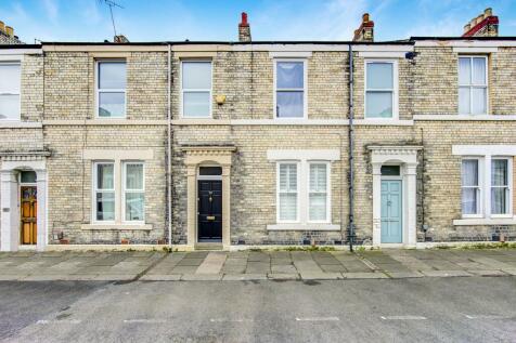 7 bedroom terraced house for sale