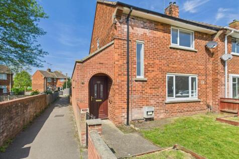 2 bedroom end of terrace house for sale