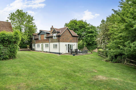 Binsted Road, Blacknest, Alton, GU34 3 bed detached house for sale