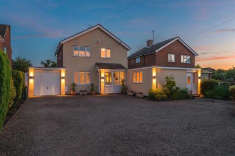 London Road, Derby DE72 4 bed detached house for sale
