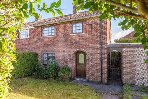 3 bedroom semi-detached house for sale
