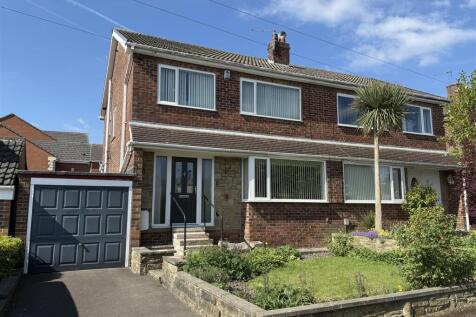 3 bedroom semi-detached house for sale