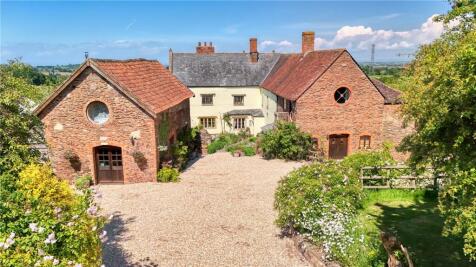 6 bedroom detached house for sale