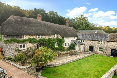 Upottery, Honiton, Devon, EX14 8 bed property with land for sale