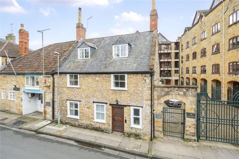 Long Street, Sherborne, Dorset, DT9 4 bed end of terrace house for sale