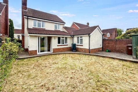 Juniper Close, Tiverton, Devon, EX16 3 bed detached house for sale