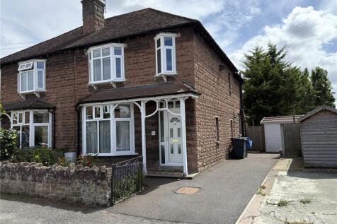 King Street, Cherry Orchard... 3 bed semi