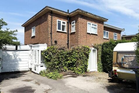Turreff Avenue, Donnington, Telford... 3 bed semi