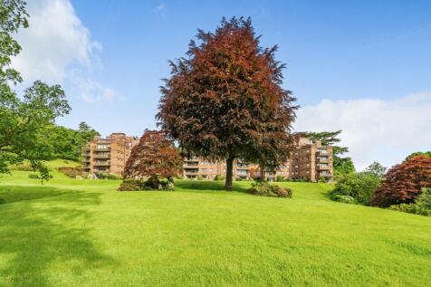 Lythe Hill Park, Haslemere, GU27 3 bed ground floor flat for sale