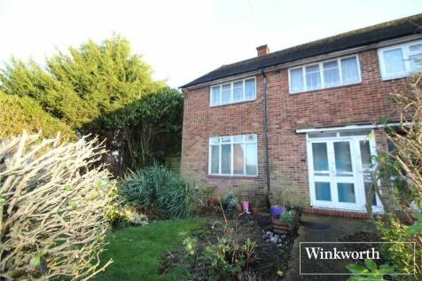 Cleveland Crescent, Borehamwood... 3 bed semi