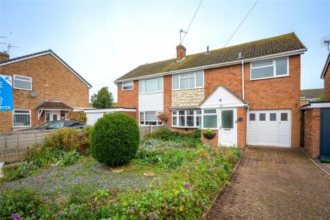 Elmhurst Close, Coven, Wolverhampton... 3 bed semi