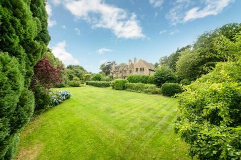 Arkenley Lane, Huddersfield, HD4 7 bed character property for sale