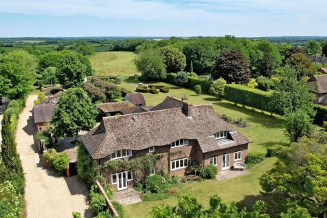 Upton Grey, Basingstoke, Hampshire, RG25 5 bed detached house for sale