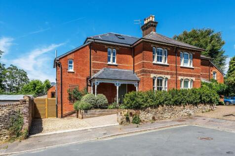 4 bedroom semi-detached house for sale