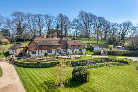 6 bedroom detached house for sale