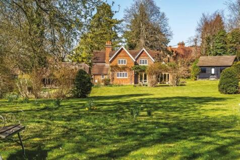 4 bedroom farm house for sale