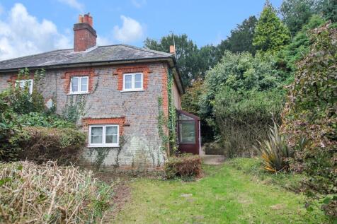 2 bedroom semi-detached house for sale